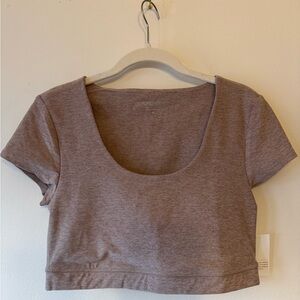 Beyond Yoga Scoop-Neck Crop Top - Chai